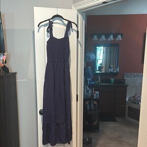 Navy Maxi Dress so flowy and comfortable and fun. Perfect for any occasion.
